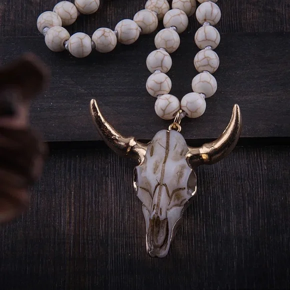 Unisex Fashion Bohemian Long Skull Pendant Necklace - Picture 14 of 14